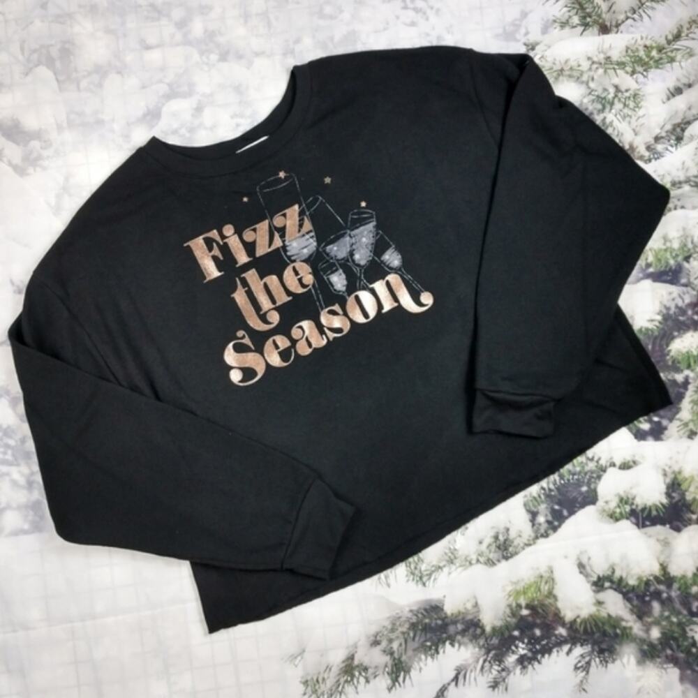 NWT Black Fizz the Season Metallic Graphic Cropped Sweatshirt Holiday size Large